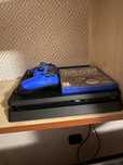 PlayStation 4 Slim 500 GB + Days Gone
