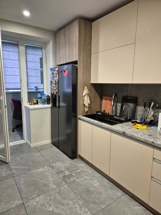 Продам 2 к. кв. новострой, пр. Героев Харькова