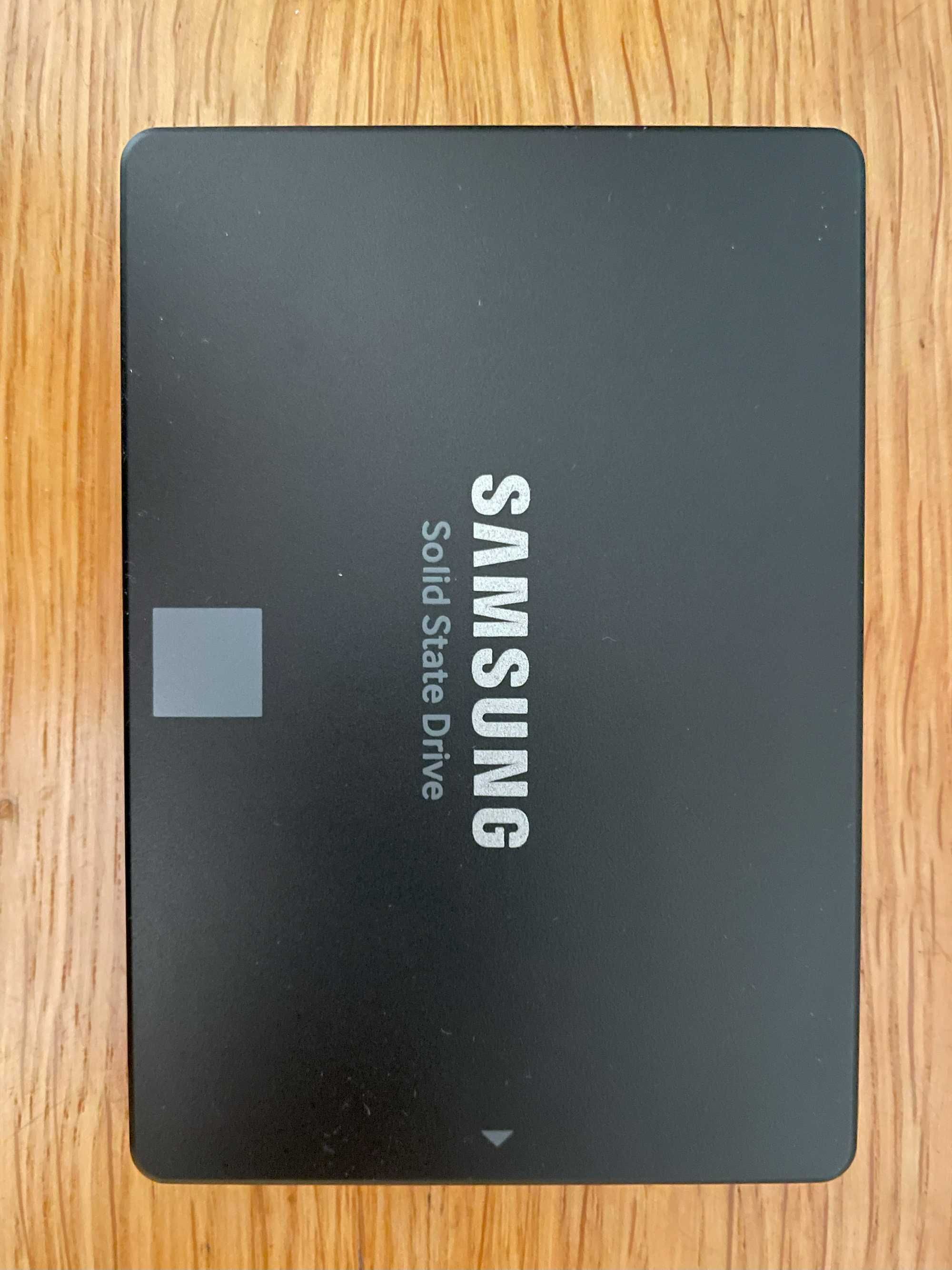 SSD Samsung 870 Evo 1TB - Novo (Sem caixa)
