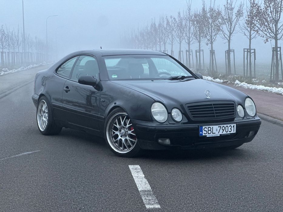 Mercedes-Benz CLK 4.3 V8 279KM w automacie z bardzo bogatym wyposażeniem