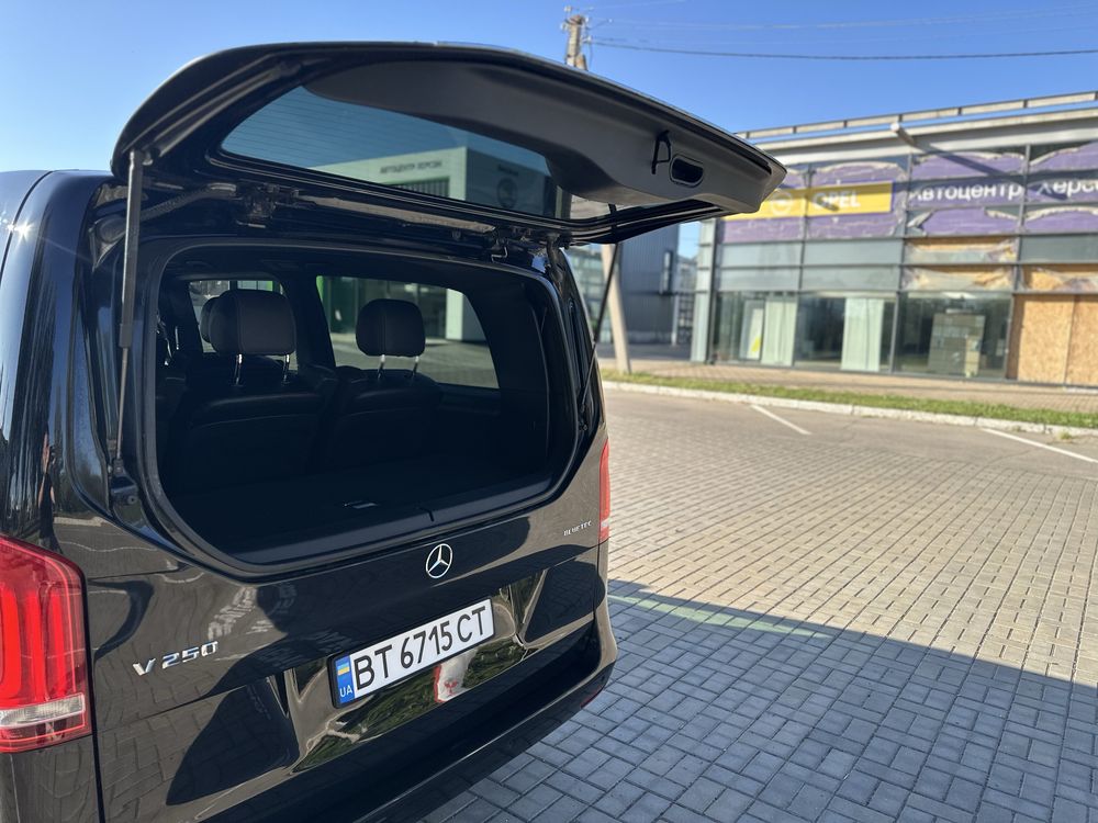 Mercedes-Benz V-Class