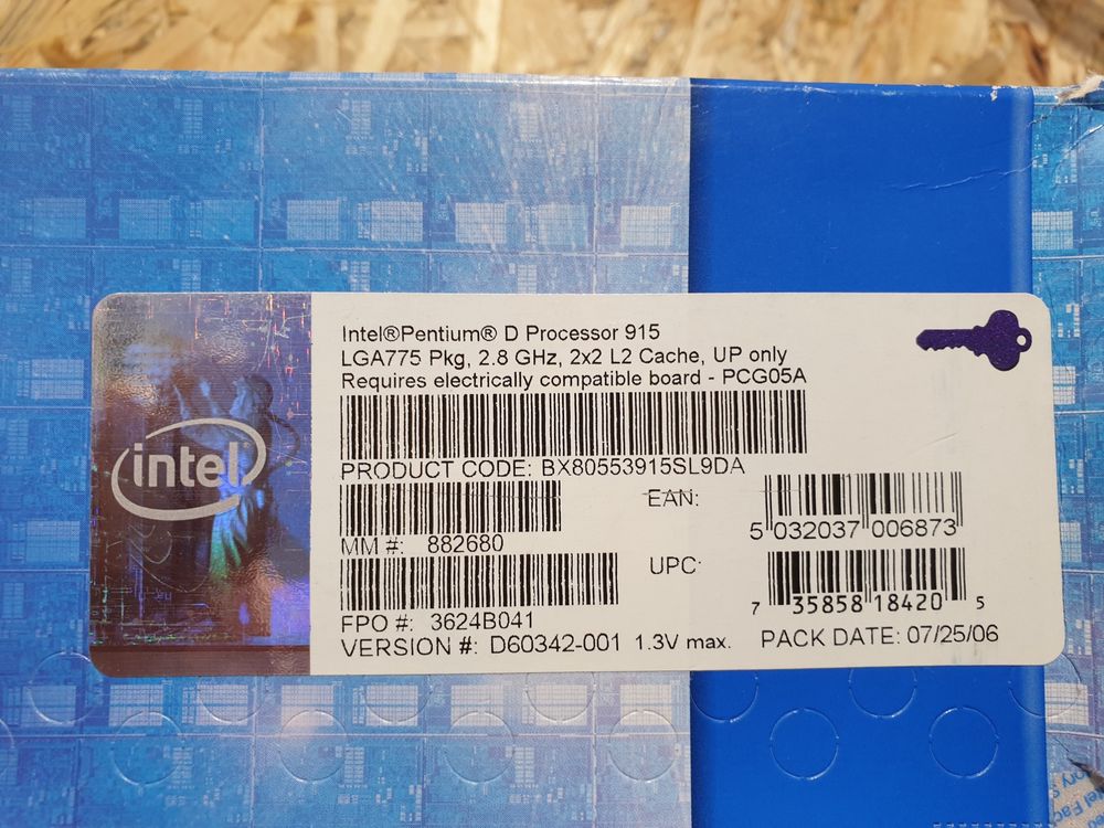 Procesor Pentium® D 2,8 GHz, socket LGA 775 + chłodzenie procesora