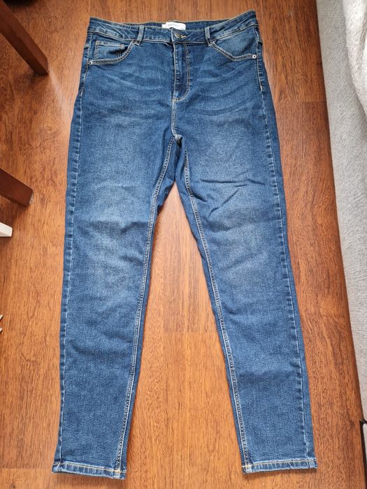 Spodnie skinny Reserved 44