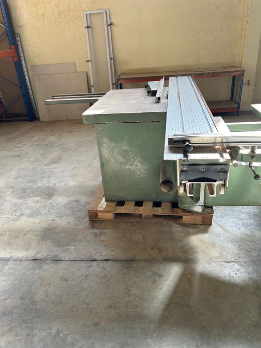 Máquina Esquadrejadora