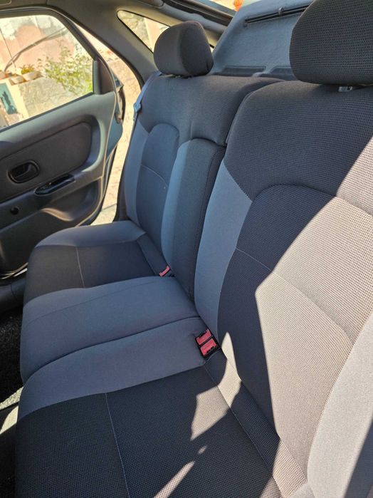 Carro Renault Laguna 1.8 RXE