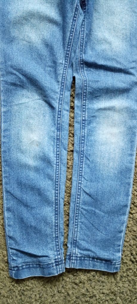 Ocieplane jeansy z konikiem