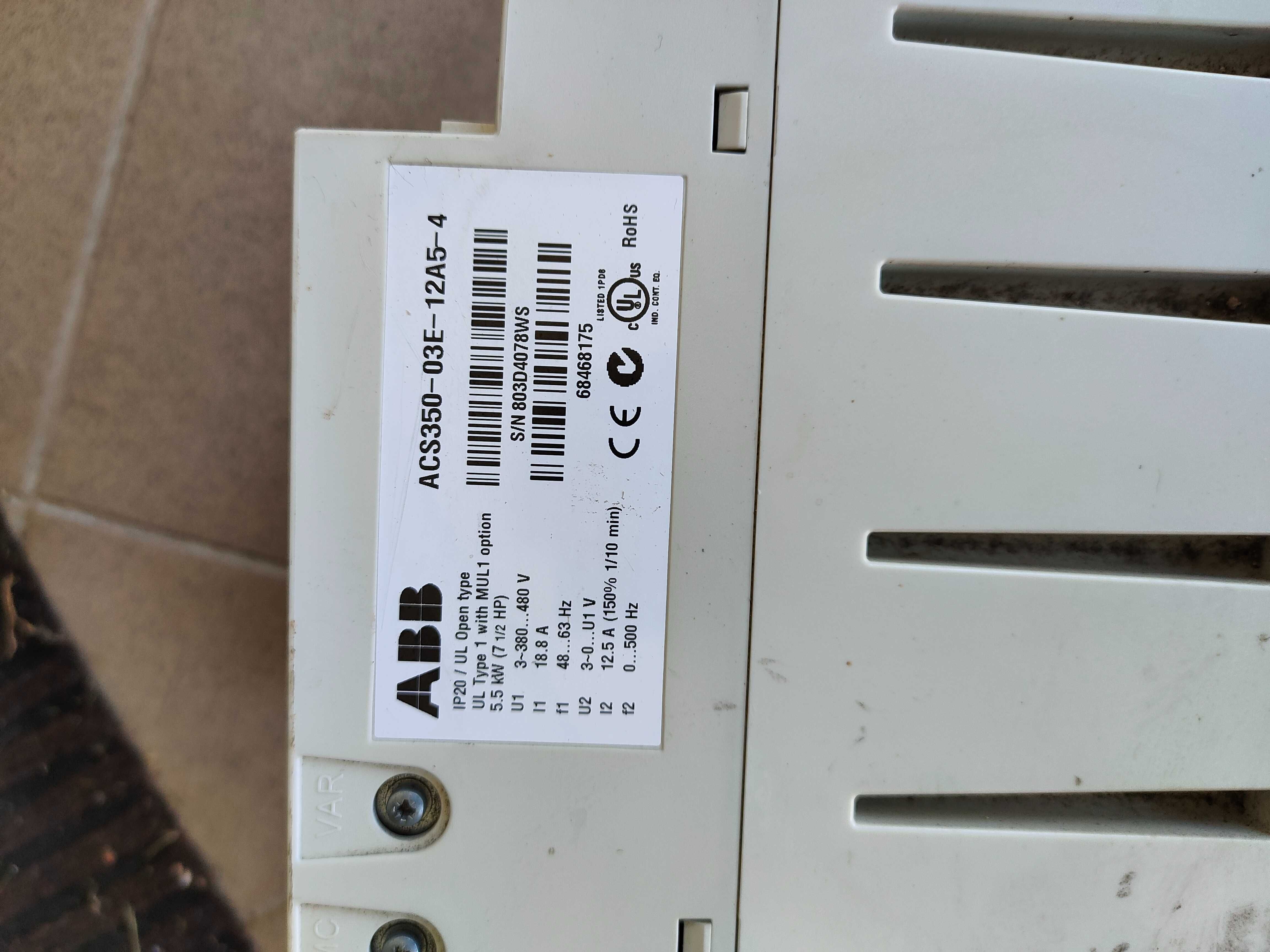 Falownik ABB ACS350-03E-12A5-4 z filtrem