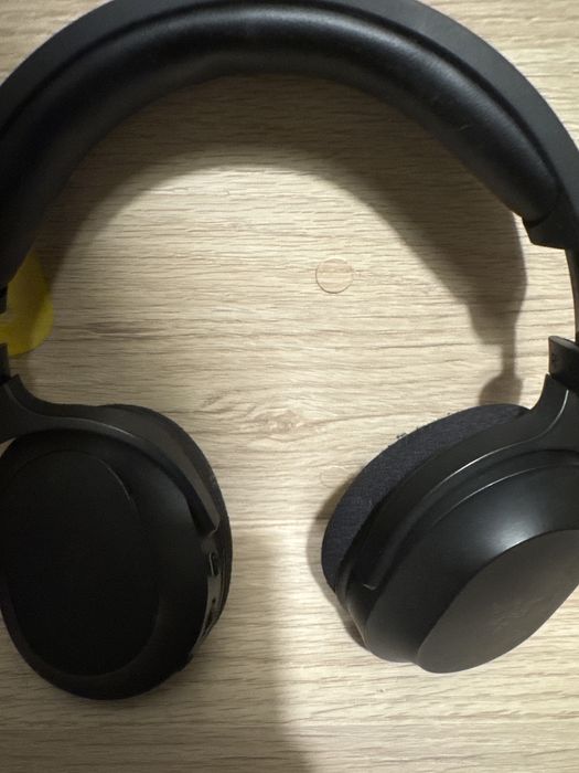 Fones bluetooth RAZER BARRACUDA X