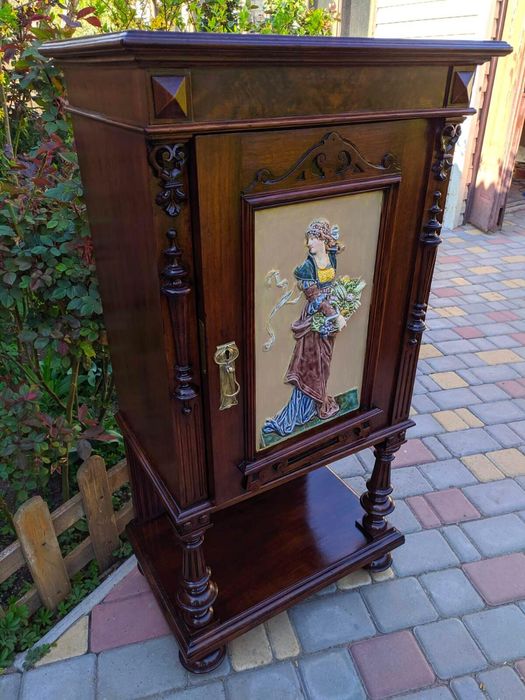 Выполняем реставрацию антикварной мебели.