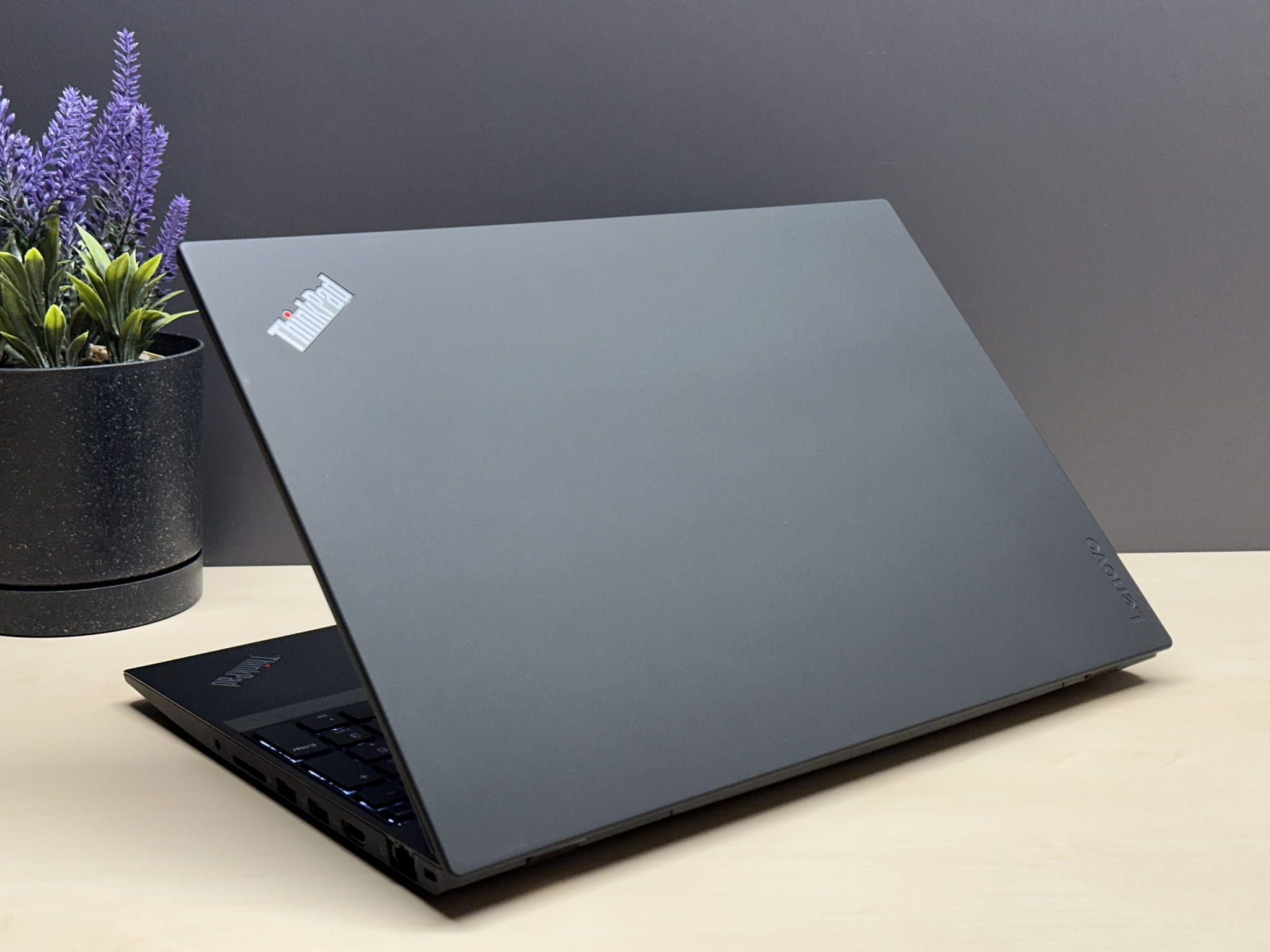 Laptop Lenovo ThinkPad T570 | i5-7300U / FHD / 16GB / 512GB / US