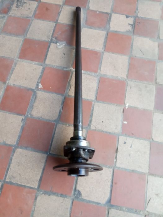 Продам привід авто.