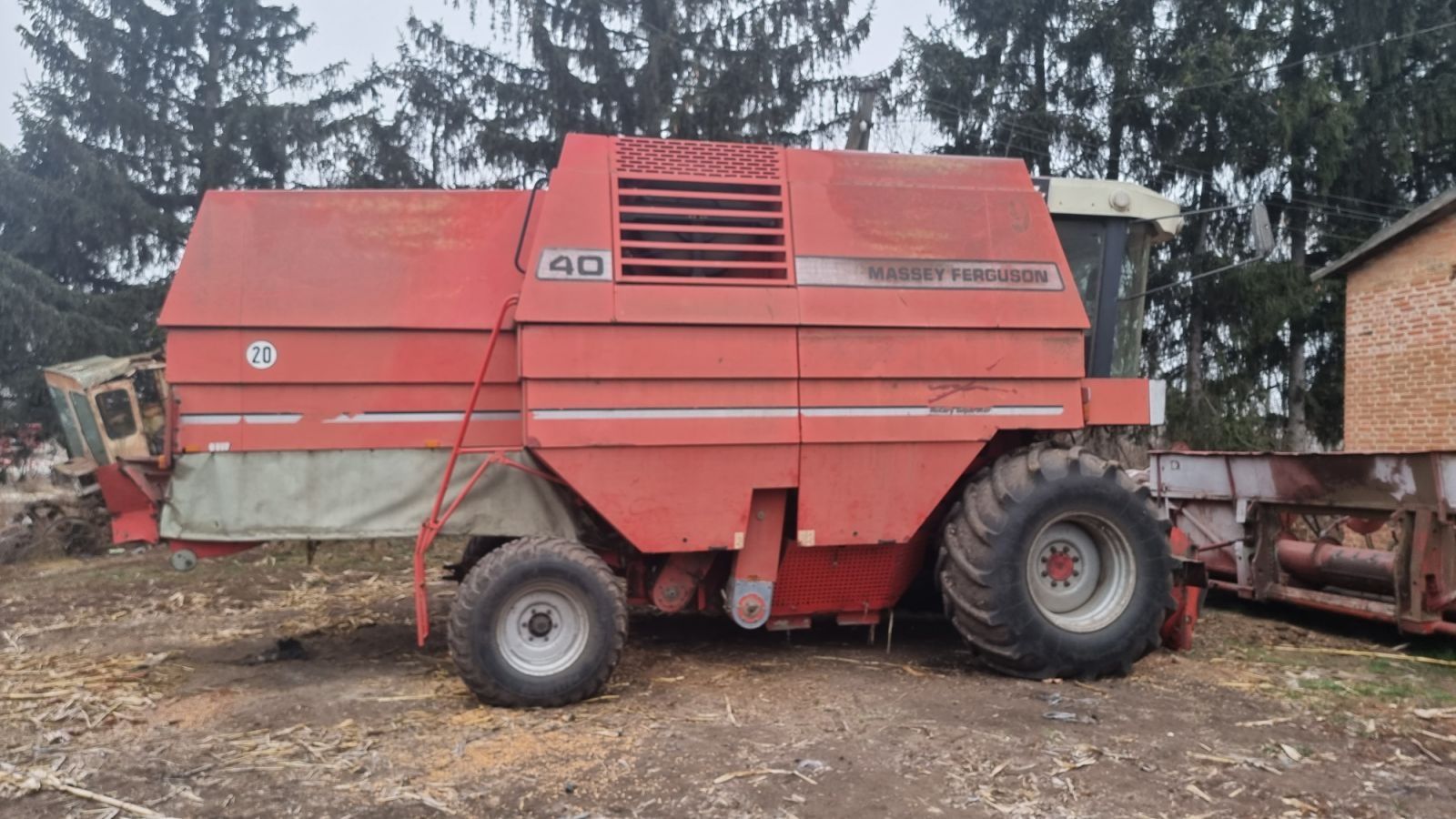 Комбайн Massey Ferguson 40