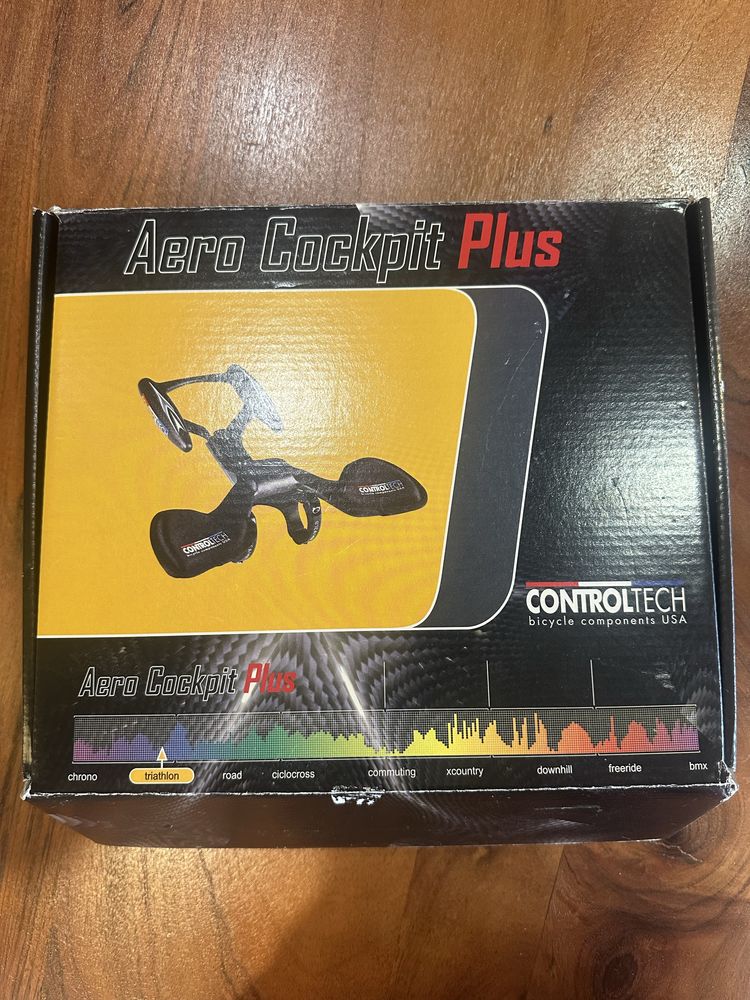 Controltech Aero Cockpit Plus – Carbon TT/Tribike | Impecável + Pads