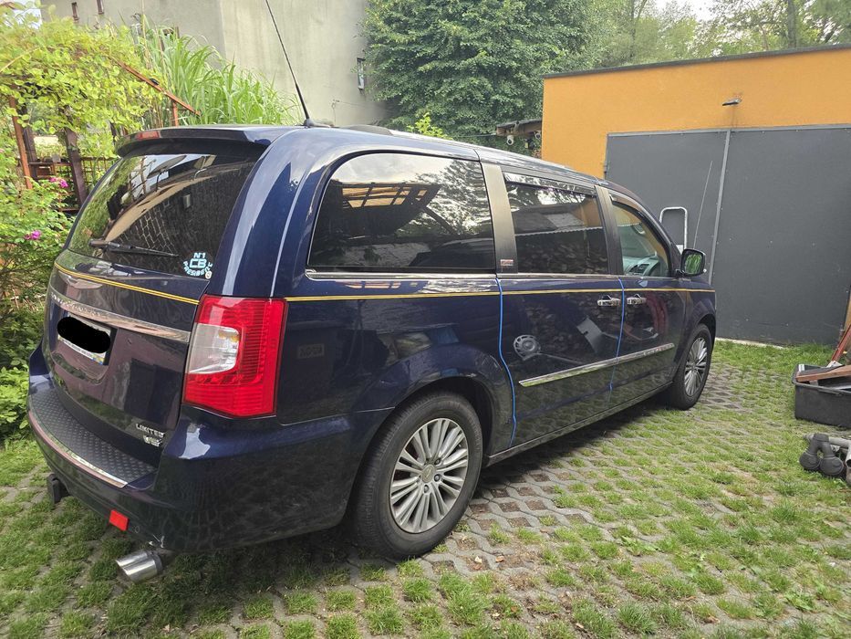 Chrysler Town & Country V6 3.6 Limited