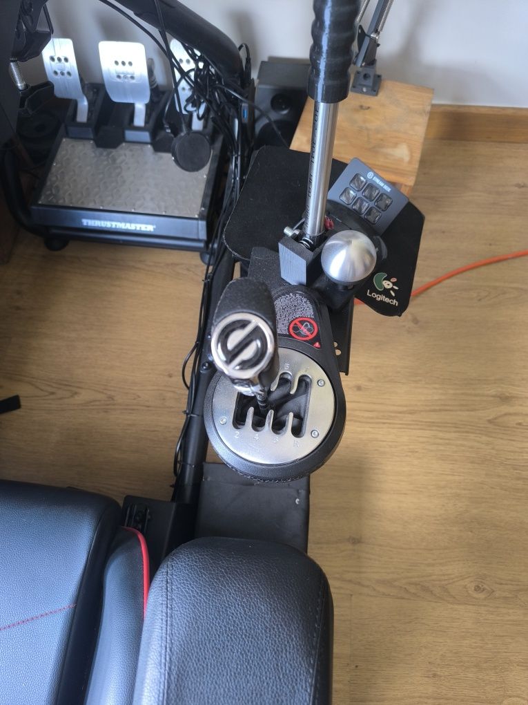 Simulador Corridas Lovit Thrustmaster TGT 2 II