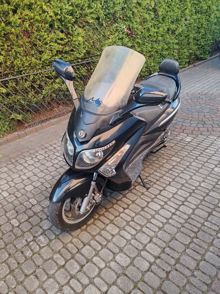 Sym Gts  125 Evo nowy akumulator ważne opłaty i przegląd