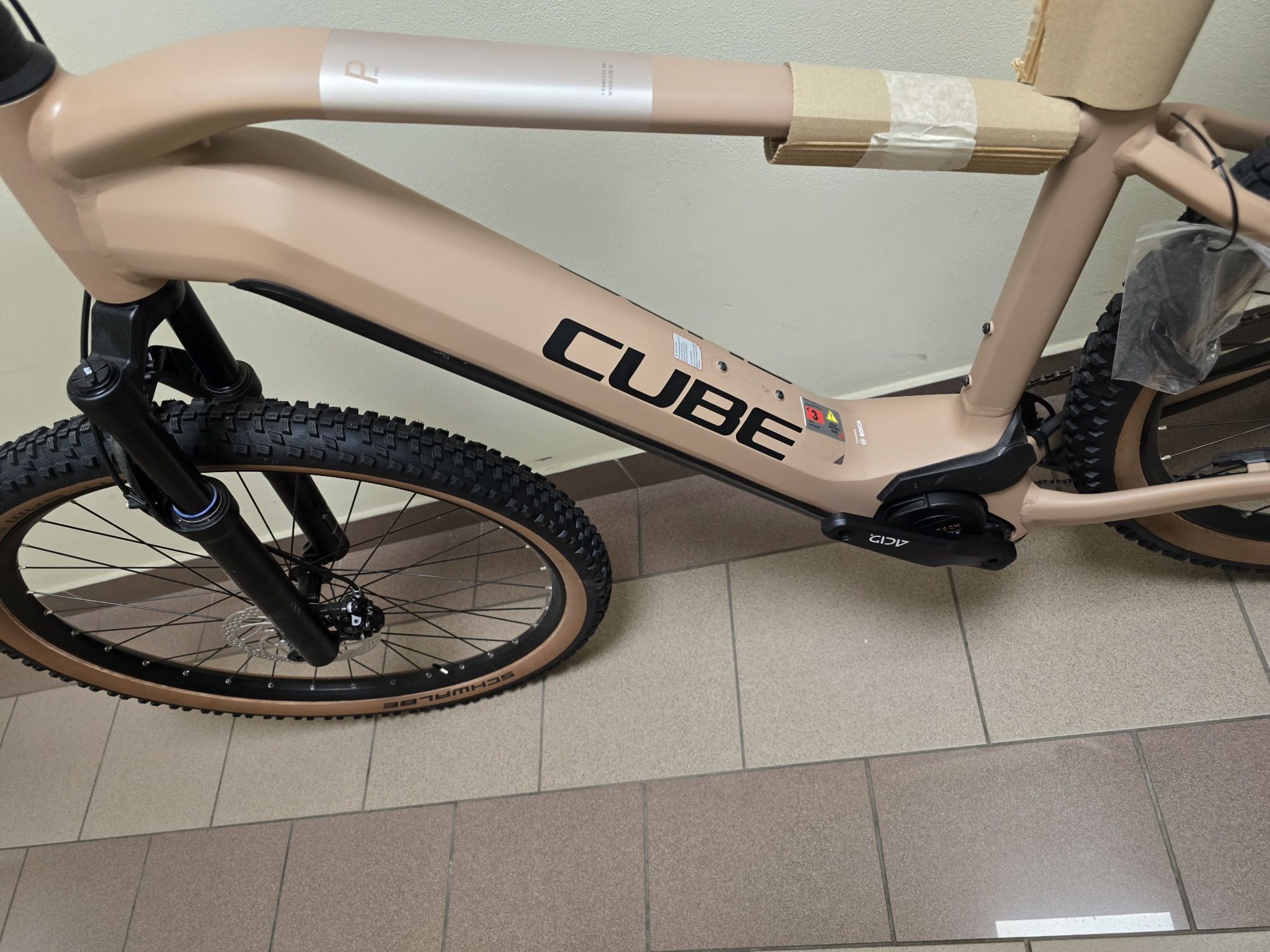 Rower elektryczny Cube Reaction Hybrid Pro 625 W r.Xxl