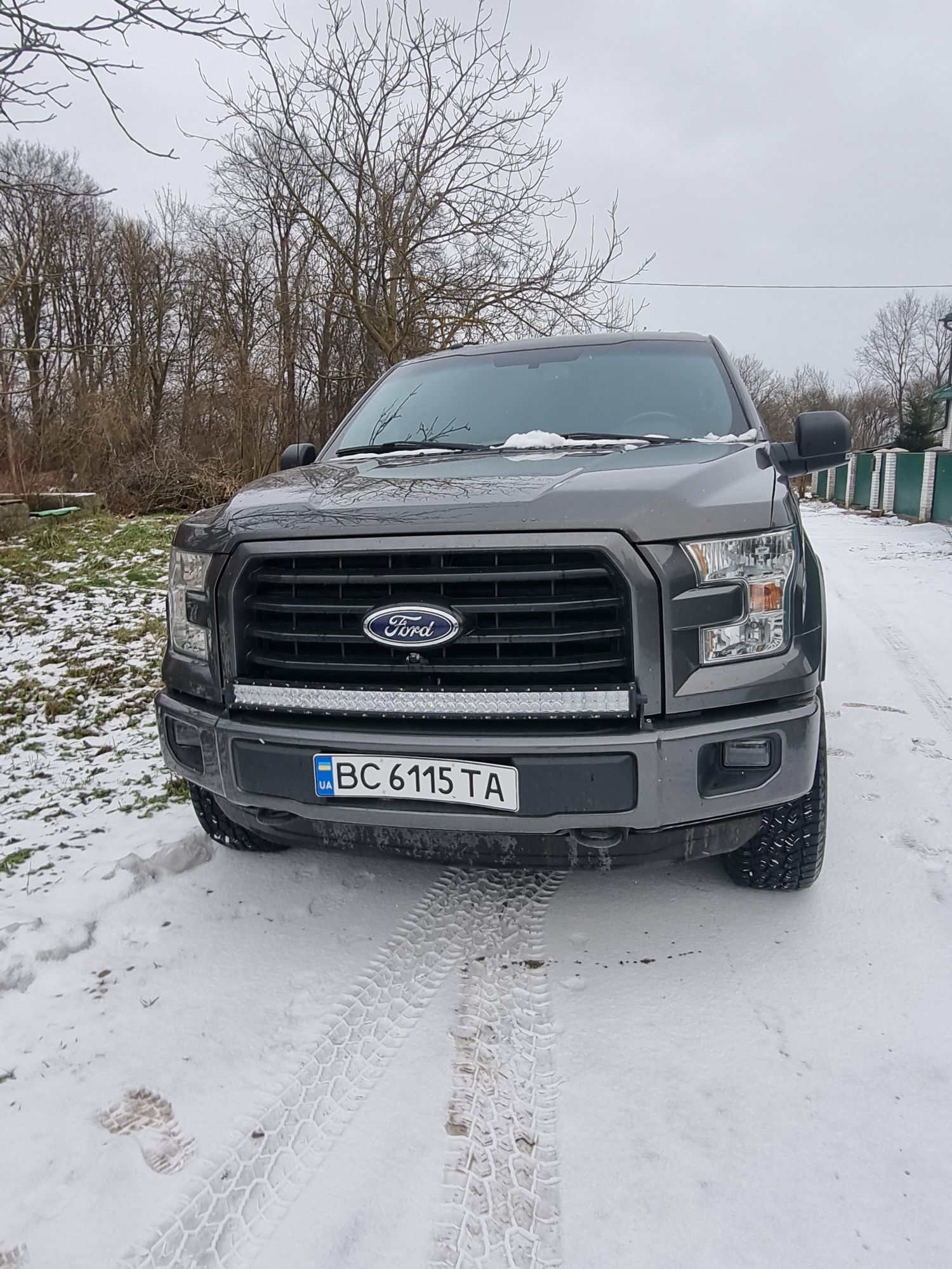 Форд F-150 газ/бензин 2016