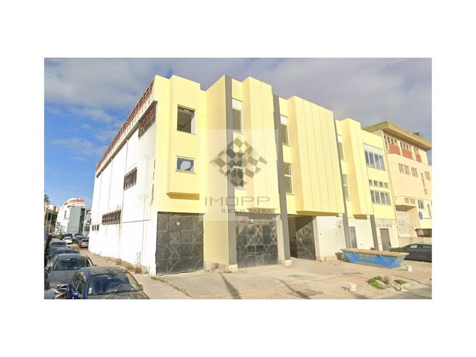 Excelente edifício de 4.082m2 no Prior Velho