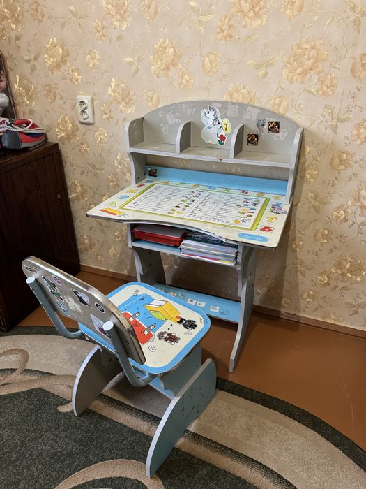 Дитячий стол + стул