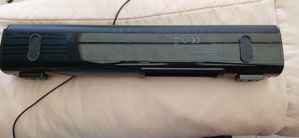colunas de som para TV. PC. ou Outro em  ótimo estado com cabo e coman