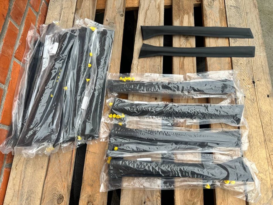 Astra H ущільнювач уплотнітель центральної стойки opel астра н аш gm