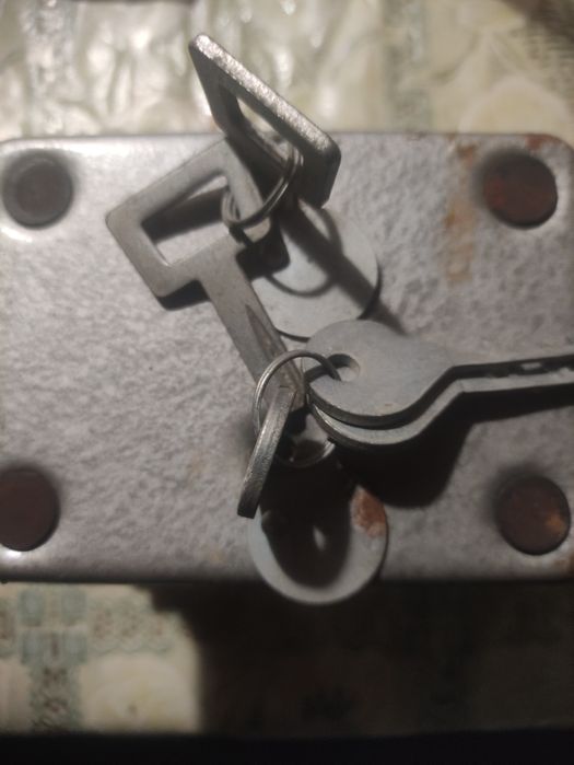 Продам замок для гаража СССР