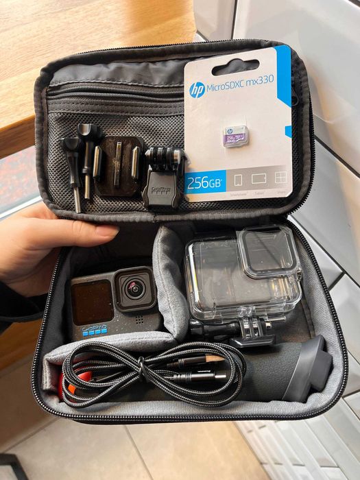 Екшн-камера GoPro Hero 12 з комплектом для води