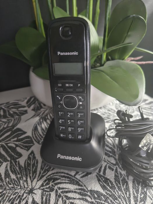 Telefon Panasonic KX-TG1611 STACJONARNY