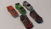 Машинки моделі hot wheels.