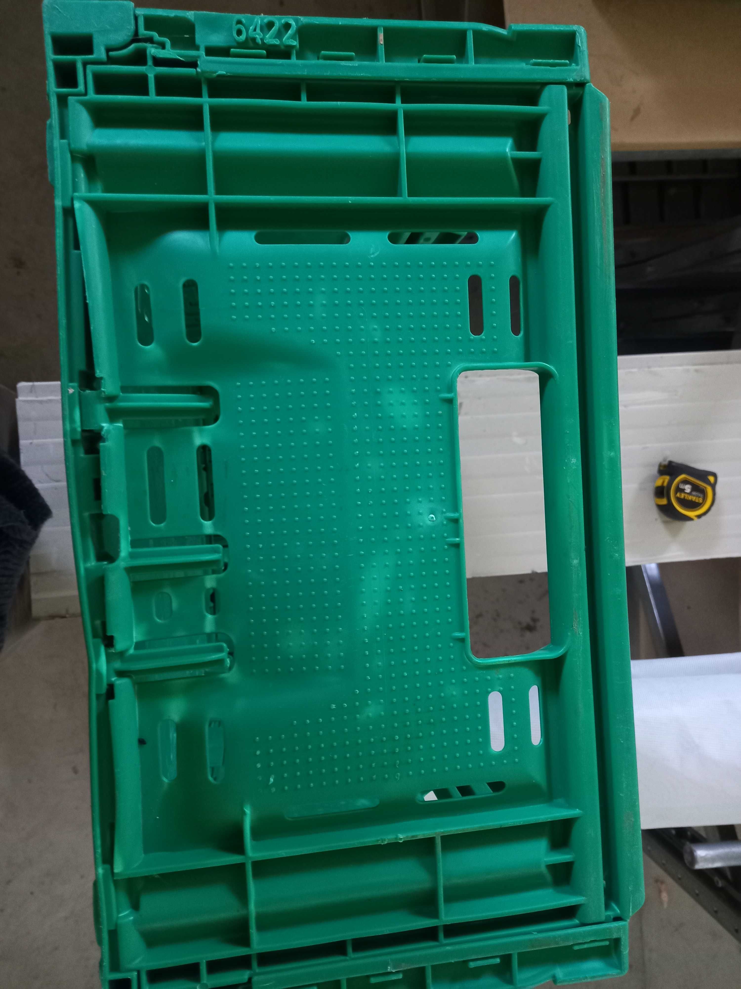Caixas verdes desdobráveis e empilháveis (CHEEP / IFCO)