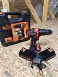 Wkrętarka black+decker 18V z udarem