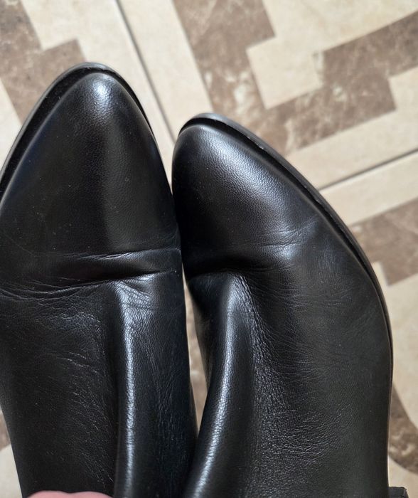 Чоботи шкіряні .