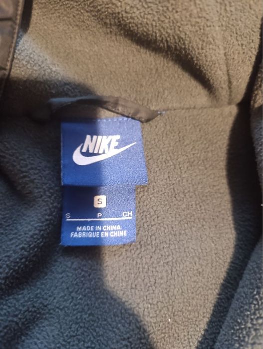 Куртка спортивна