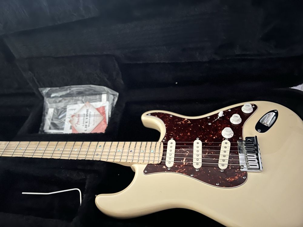 Fender American Deluxe Stratocaster SCN plus Case