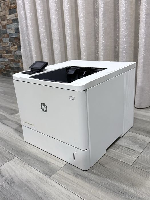 Impressora hp LaserJet Enterprise M607