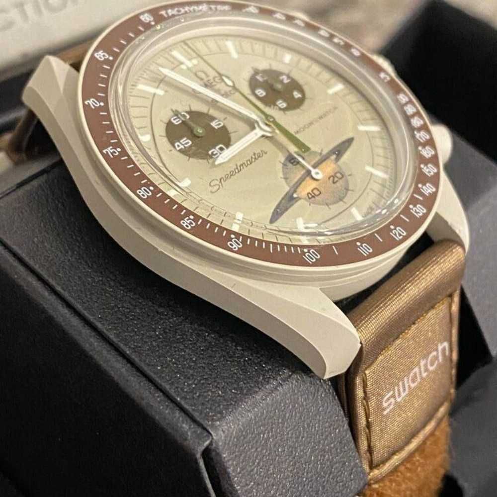 Omega x Swatch Saturn – SO33T100 w Sklepach