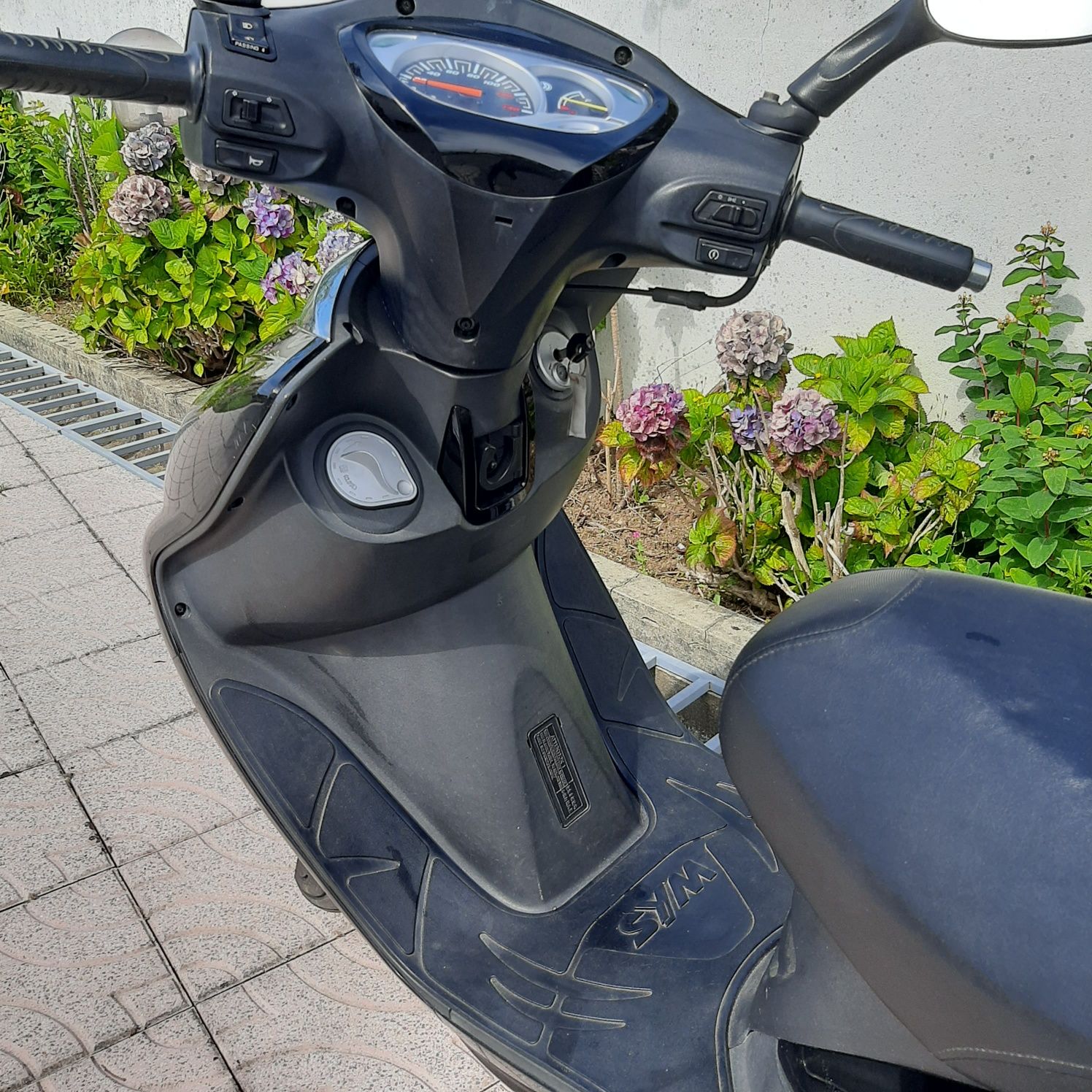Scooter SYM 125 poucos kms