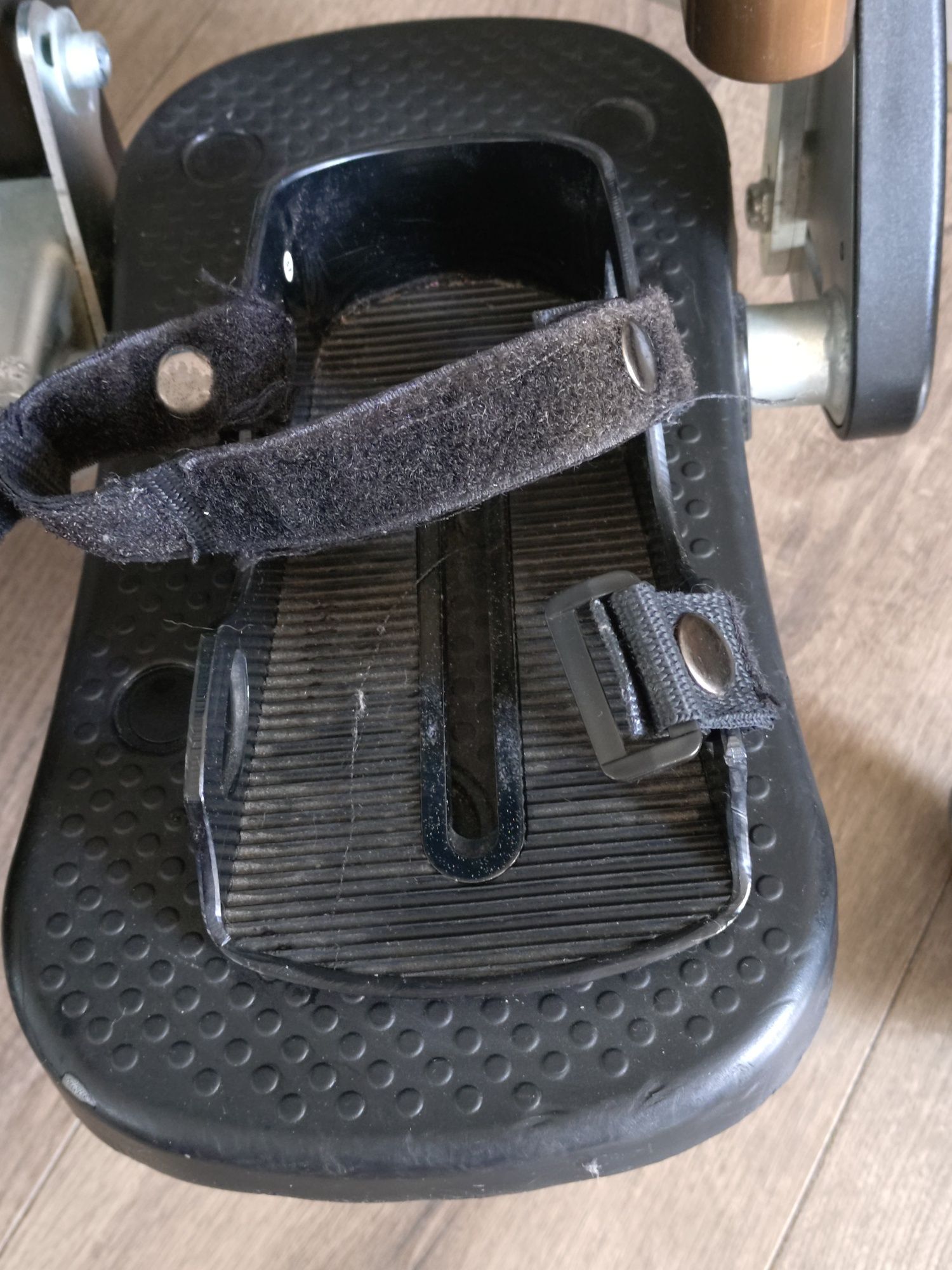 Pionizator leckey mygo stander 1