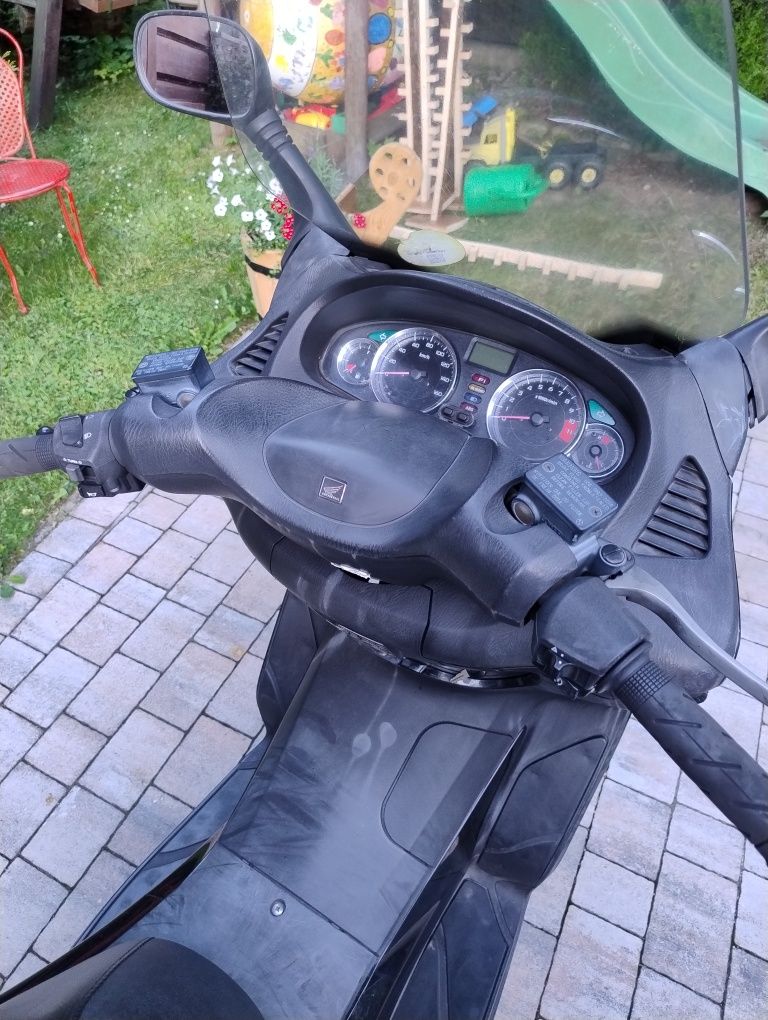 Skuter Honda swing 125