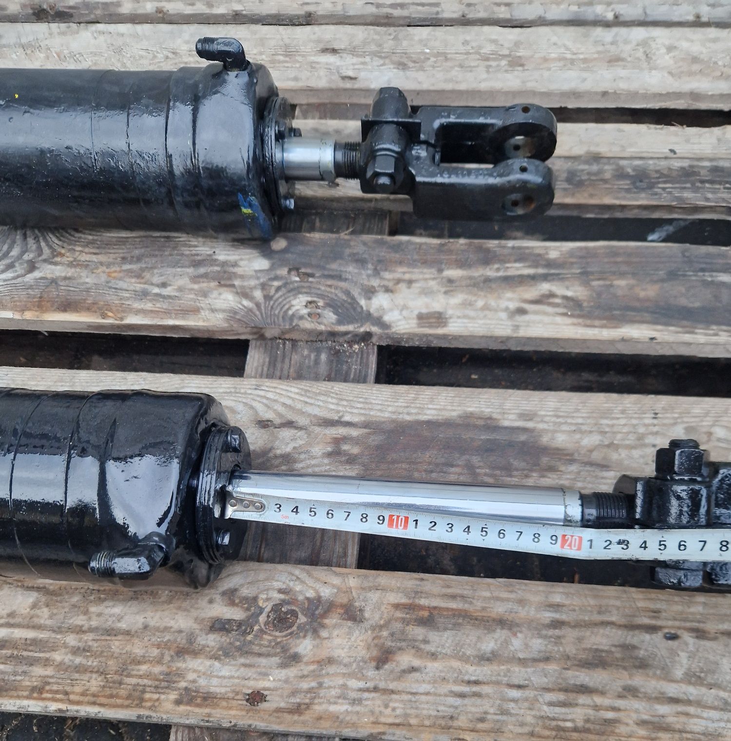 Siłownik hydrauliczny wychyłu masztu Clark C500-Y50