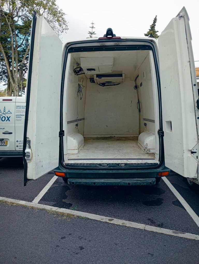 Volkswagen Crafter 2.0 para transporte de mercadorias refrigeradas e c