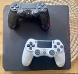 Ps4 1TB + 2 pady