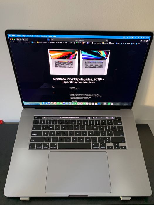 MacBook Pro 16" i7 32GB 512GB AMD Radeon Pro 530M 4GB
