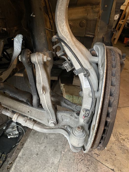 Цапфа Audi A4 B9 A5 F5 кулак ричаг Quattro FWD  Разборка Ауди А4 Б9