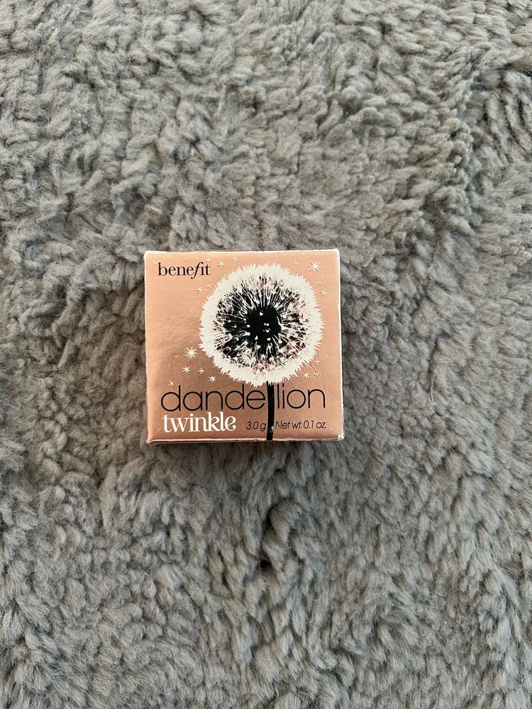 Rozświetlacz do makijażu twarzy Benefit Dandelion Twinkle 30g