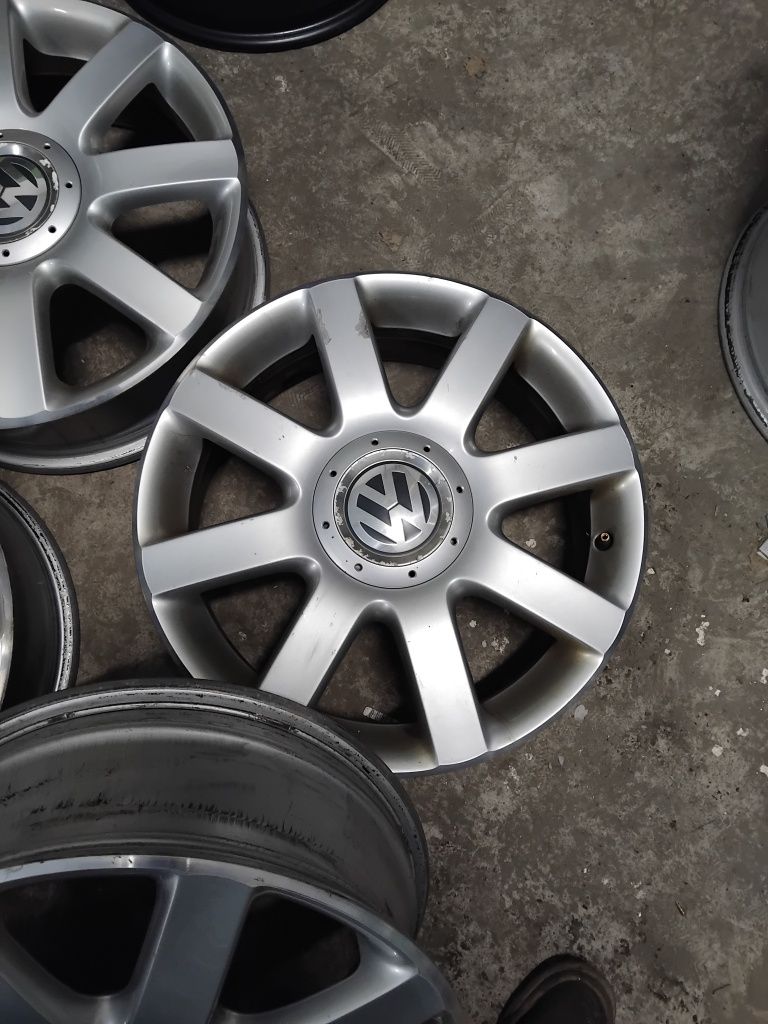 Felgi 17 5x112 VW Golf V VI VII Passat B5 B6 B7 Touran Caddy Jetta Eos