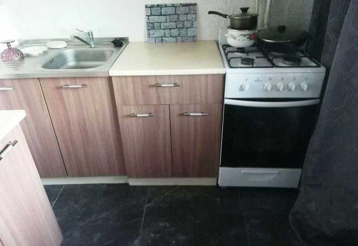 Продаж 1-к квартири Оболонський проспект 25 з ремонтом