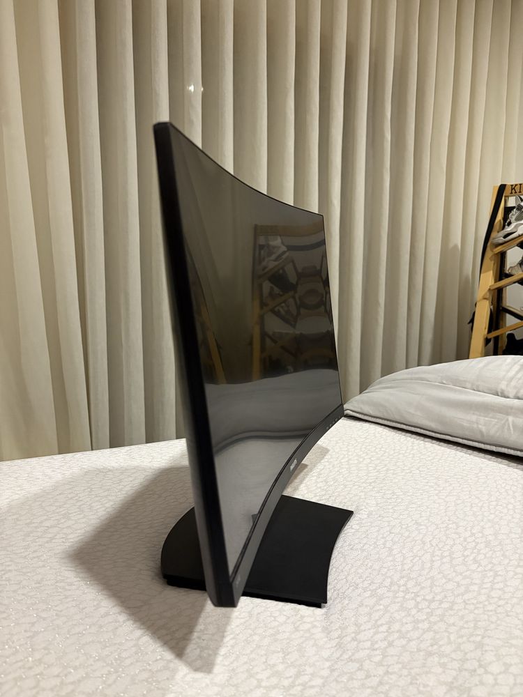 Monitor Curvo Philips