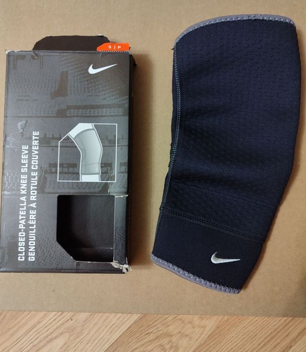 Бандаж фіксатор наколінник Nike Оригінал (розмір S)